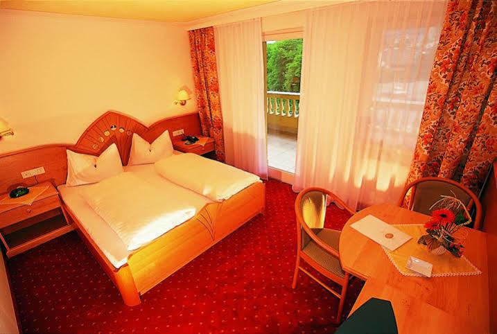 סילנדרו Hotel Maria Theresia מראה חיצוני תמונה